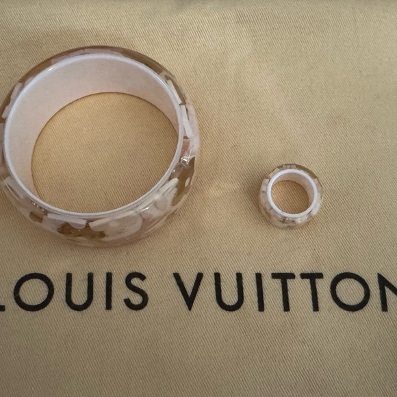 NEW* LOUIS VUITTON Resin inclusion
SUMMER SALE SET!!~ limited time sale - Picture 6 of 7